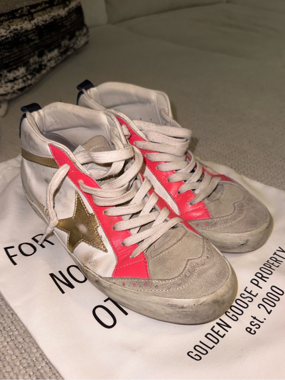 Golden Goose Mid-Star | Grey Suede/White/Neon Pink
